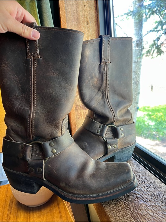FRYE AND CO. Shoes - Frye Women’s Boots 9.5